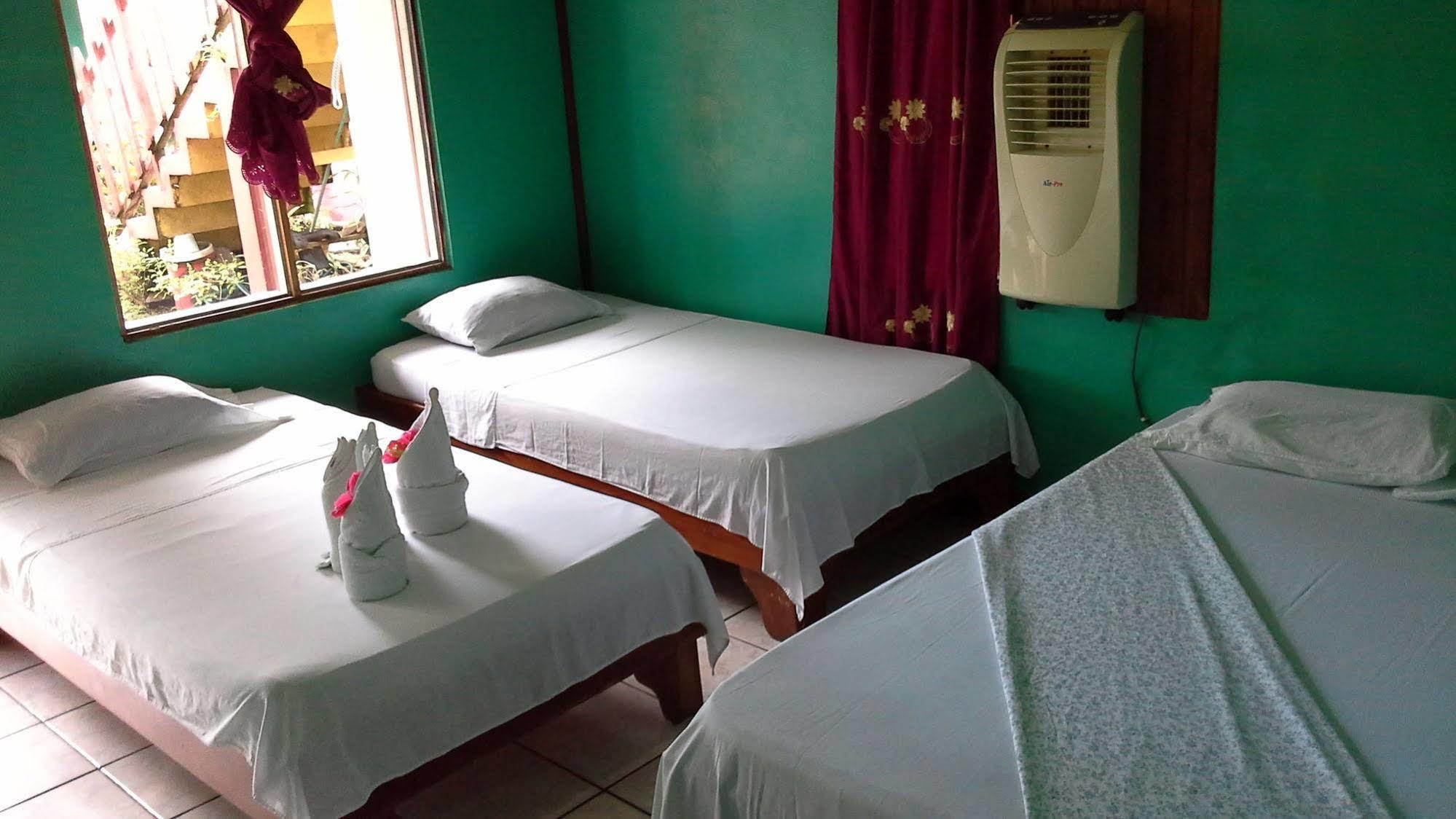 Cabinas Miss Miriam 2 Tortuguero Exteriör bild